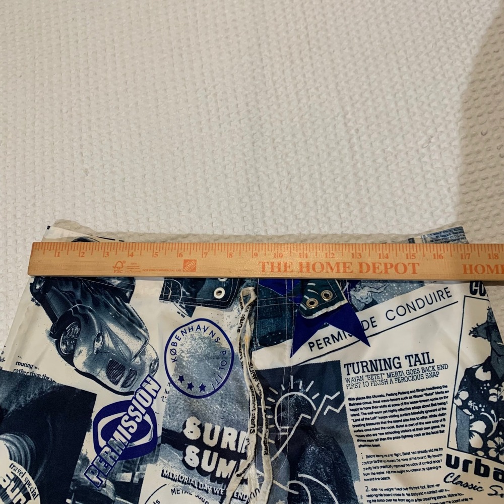 Mens Blue White Graphic Collage Print Board Shorts Swim Trunks Size 33 - Picture 4 of 5